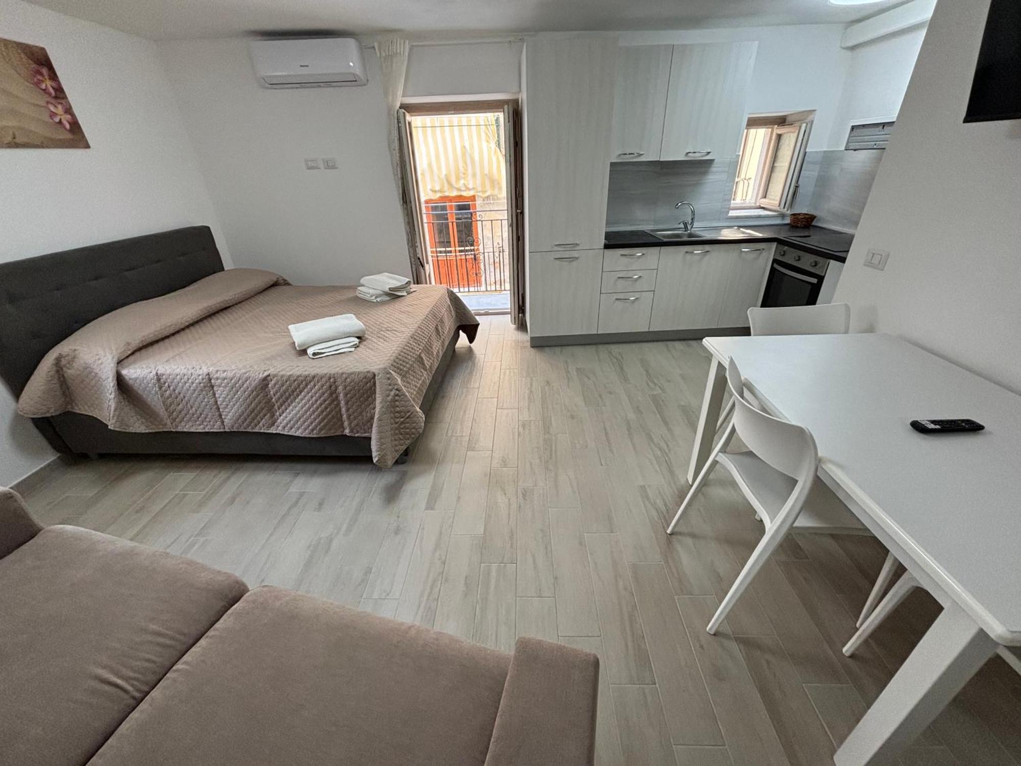 House Nonna Pina Apartment Cefalu Exterior photo